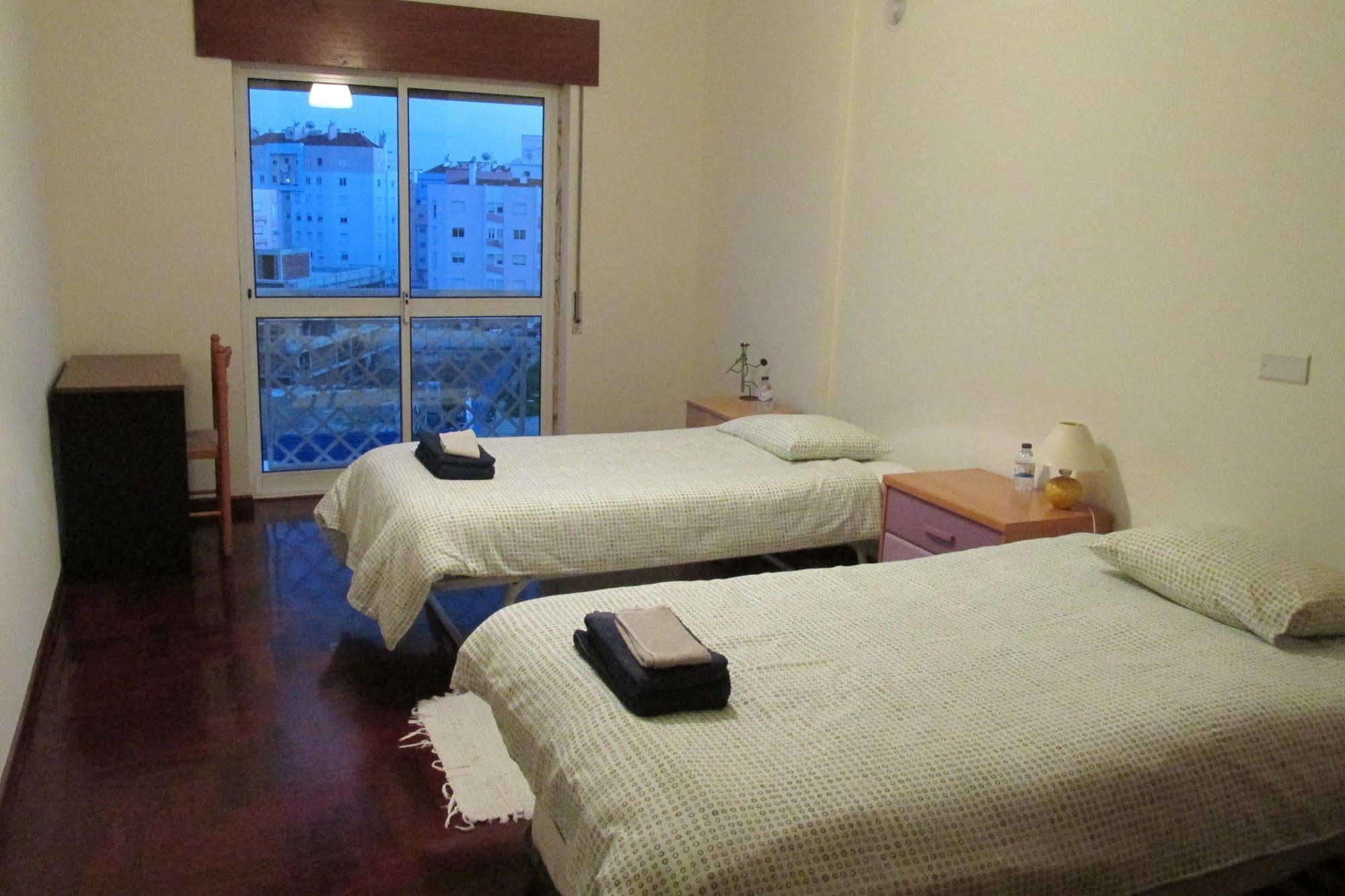 Homestay Marialva Park Seixal  Exteriér fotografie